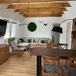Nyaraló Altes Fischerhaus *